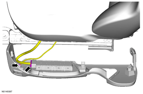 Ford Taurus. Body